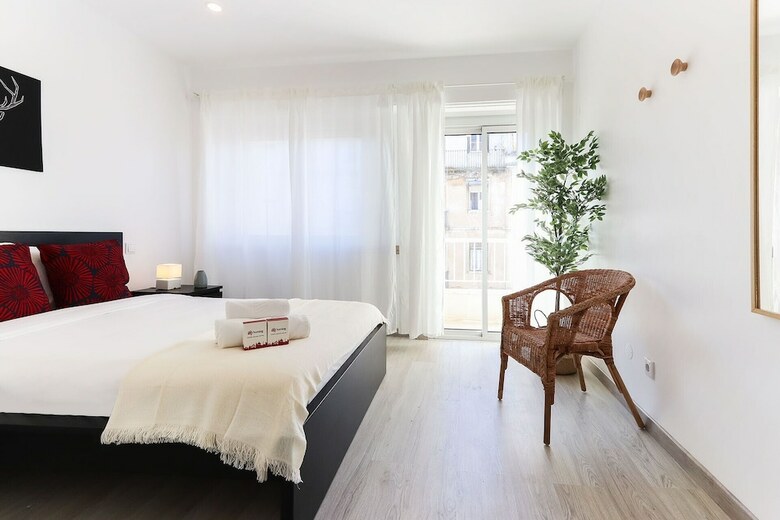 Apartamentos Almirante Balcony By Homing