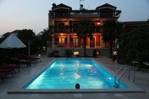 Apartments Max