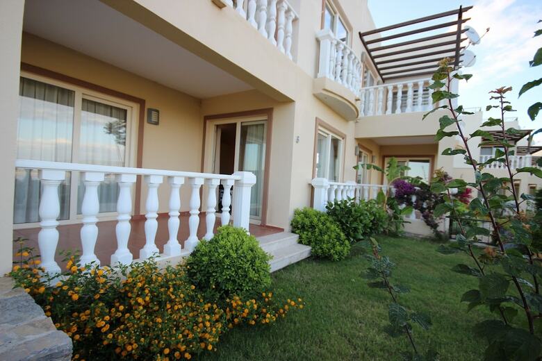 Turquoise Private Residences