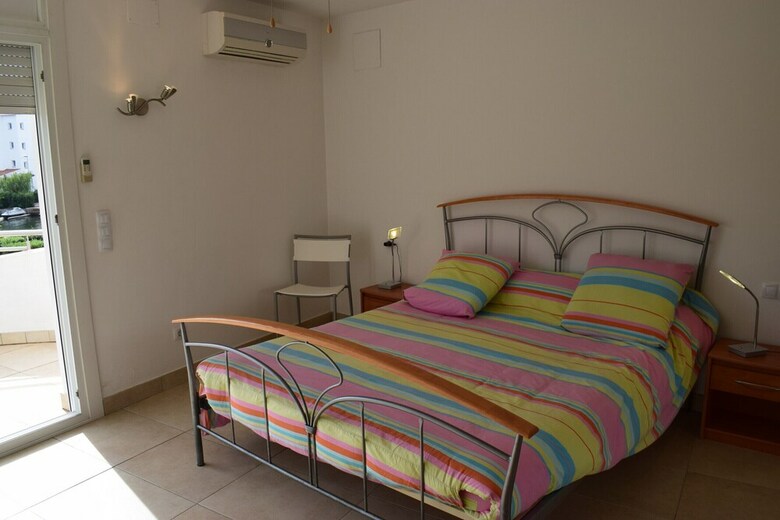 Apartamento 306-magn�fica Casa Con Piscina Y Amarre