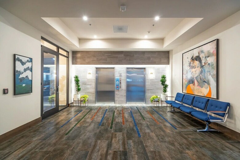 Central Eastside Flats By Barsala