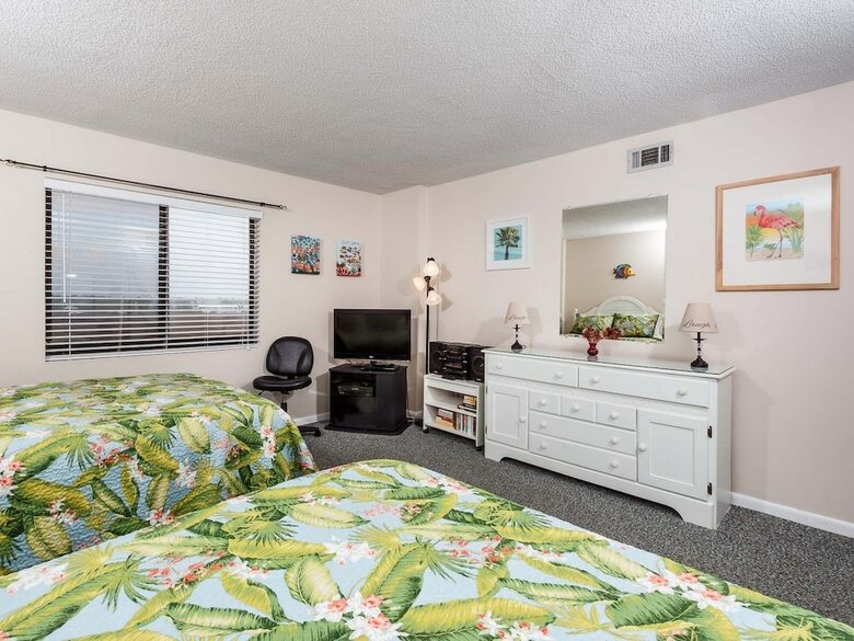 Surf Dweller 709 By Brooks And Shorey Resorts
