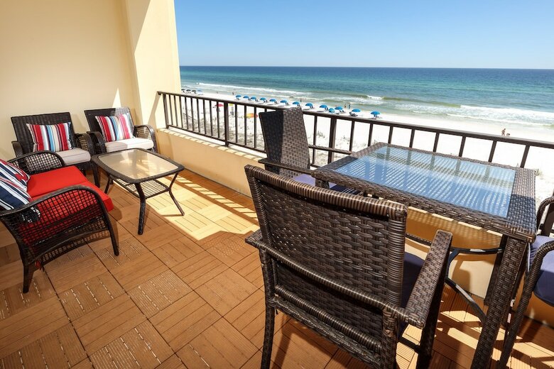 Surf Dweller 411 By Brooks And Shorey Resorts