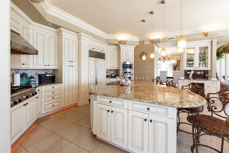 South Beach 501 By Brooks And Shorey Resorts