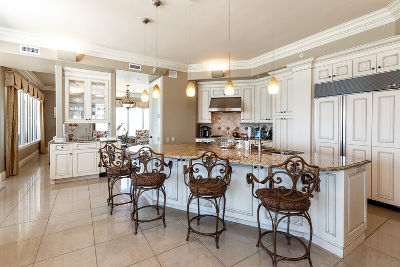 South Beach 501 By Brooks And Shorey Resorts
