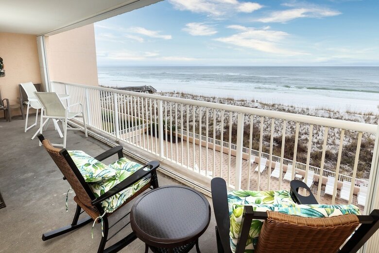 Islander 4005 By Brooks And Shorey Resorts