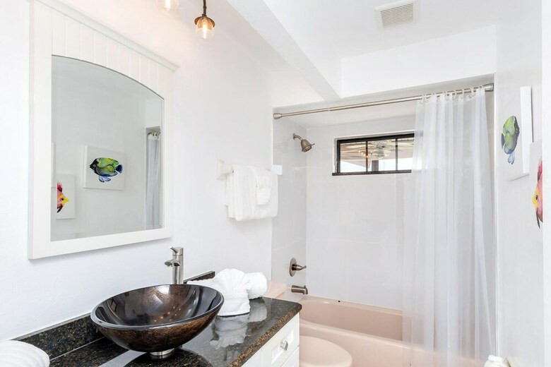 Blue Lagoon Estate