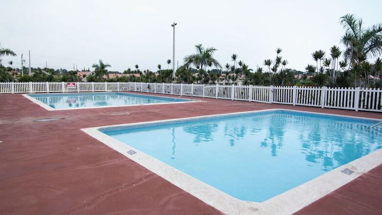 The Golf Oasis II