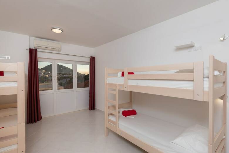 Hostal Hostel Free Bird - Adults Only