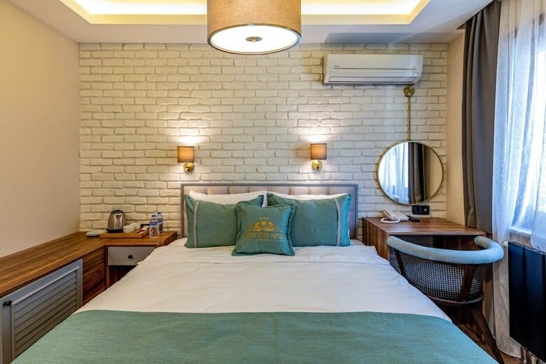 Interstar Hotel