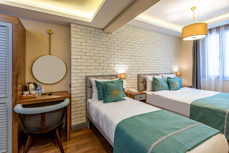 Interstar Hotel