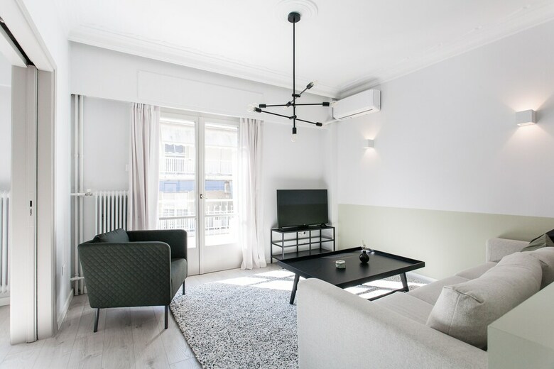 Upstreet Deluxe & Stylish 2 Bd Apartment