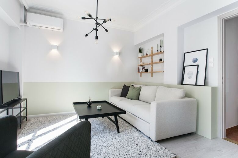 Upstreet Deluxe & Stylish 2 Bd Apartment