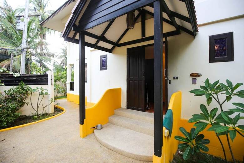 11 Bedroom Sea Front Triple Villas Koh Phangan