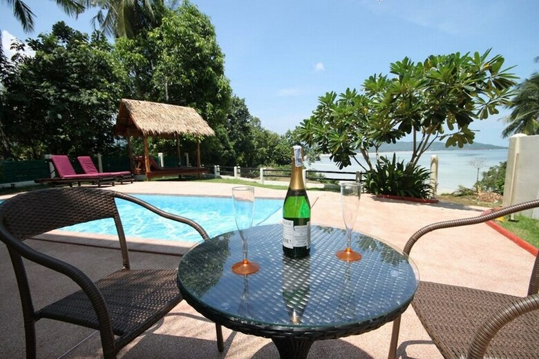 11 Bedroom Sea Front Triple Villas Koh Phangan