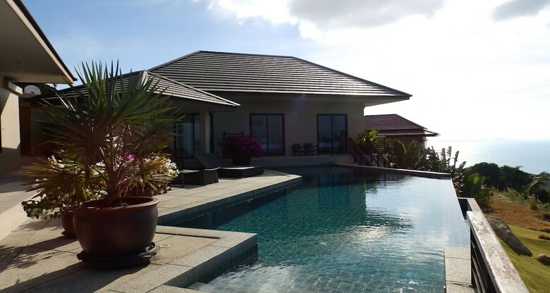 17 Bedroom Sea Front Triple Villas Angthong Hills