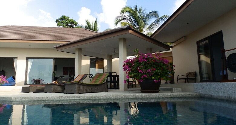 17 Bedroom Sea Front Triple Villas Angthong Hills