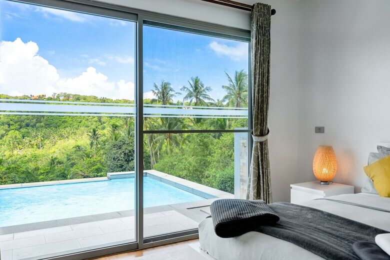 3 Bedroom Sea View Villa Mikia