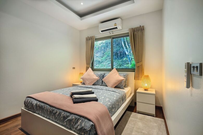 3 Bedroom Sea View Villa Mikia