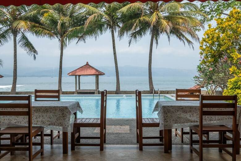 Hotel Oyo 951 Cempaka Ratu Beach Resort