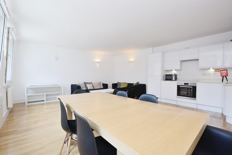 Elegant Oxford Street Apartments