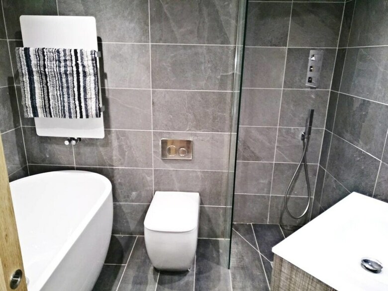 Impeccable 3-double Bed Cottage In Sheffield