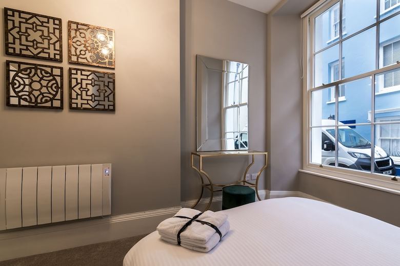 Pieces Of Eight Two Bedroom Apartment