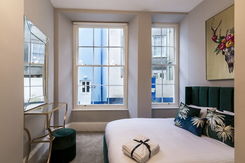 Pieces Of Eight Two Bedroom Apartment