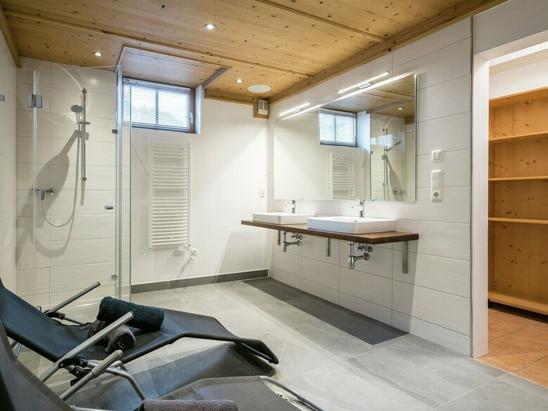 Spacious Holiday Home In Wald Im Pinzgau With Sauna