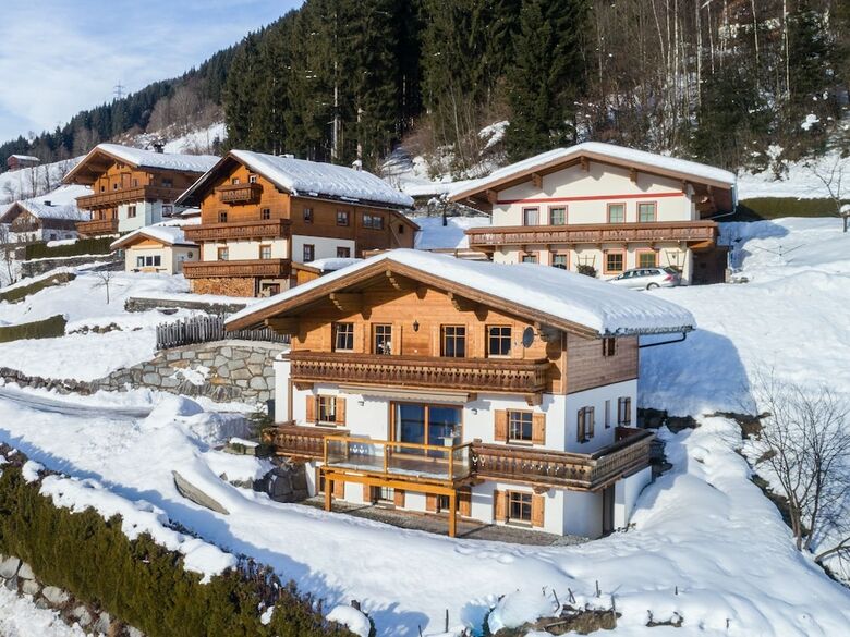 Spacious Holiday Home In Wald Im Pinzgau With Sauna