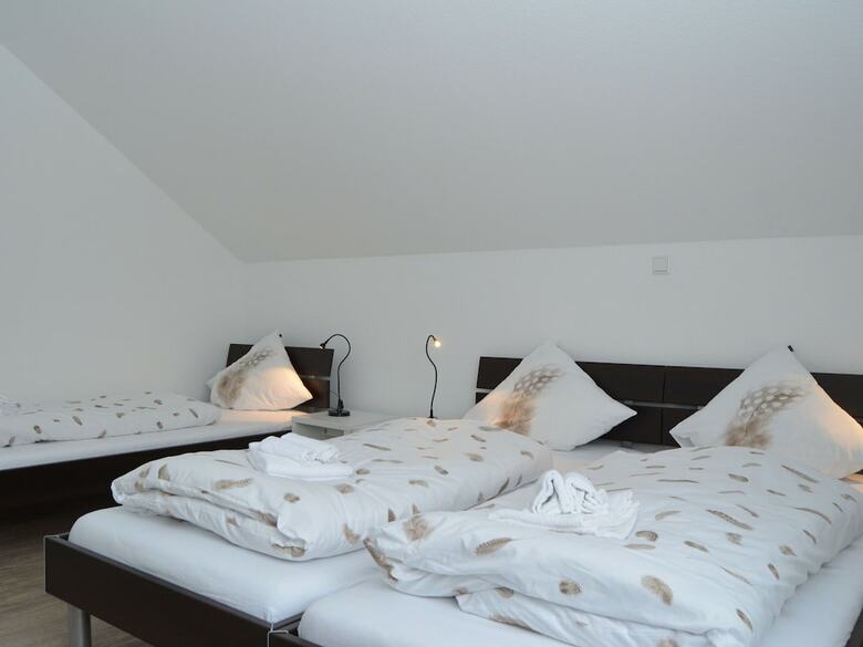 Elegant Villa With Garden, Private Terrace, Balcony, Heating