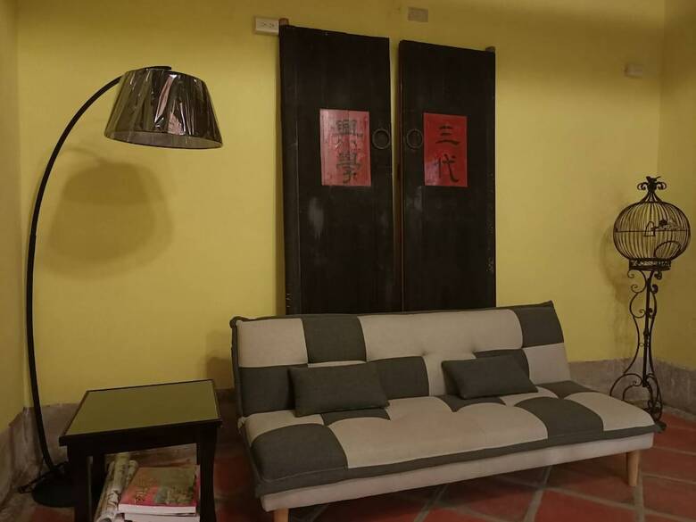 Hostal Take A Break B&B