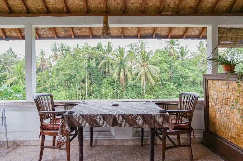 Hotel Lecuk Homestay