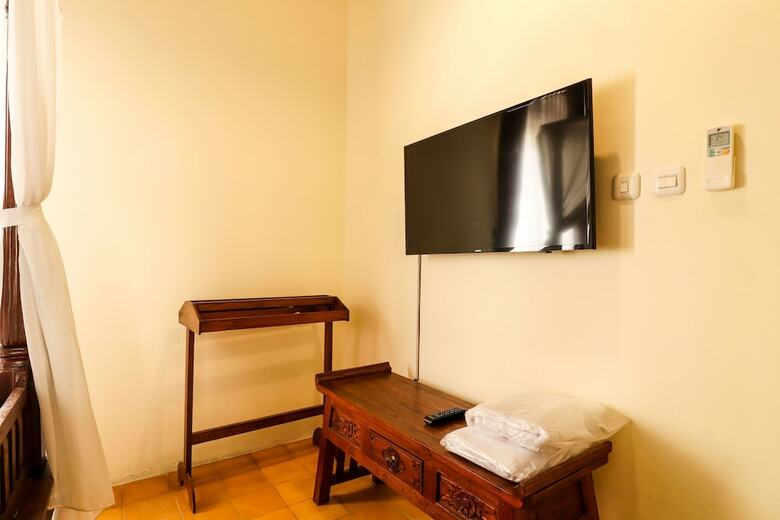 Hotel Griya Pamengkang 1 - Javanese House