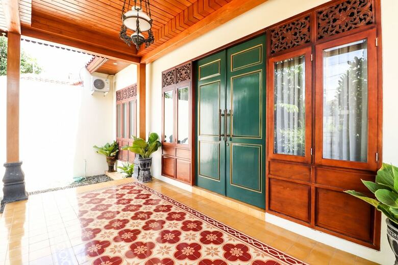 Hotel Griya Pamengkang 1 - Javanese House