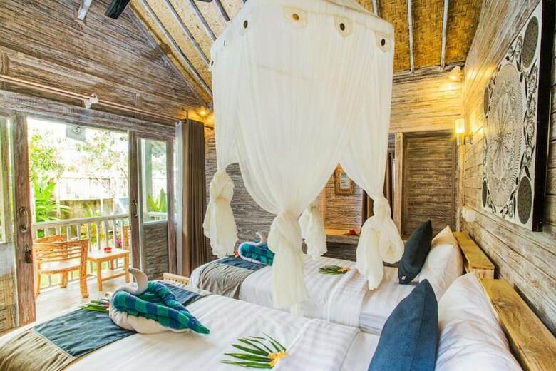 Hotel The Syron Huts