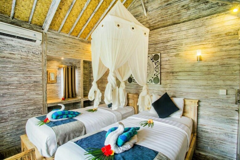 Hotel The Syron Huts