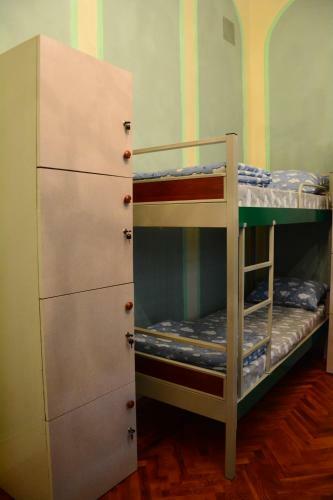 Hostal Flora Hostel