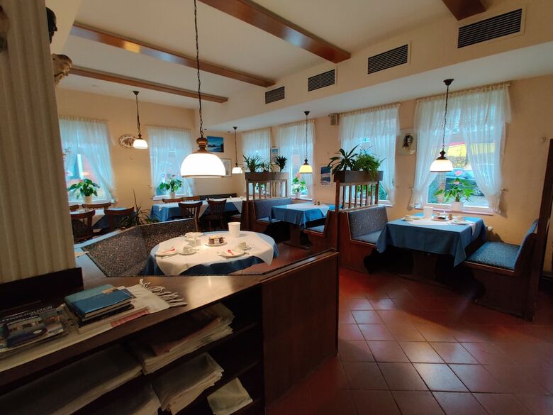 Hotel Xenia