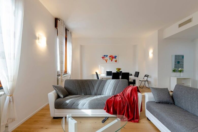 Altido Perfect Apartment In The City Centre
