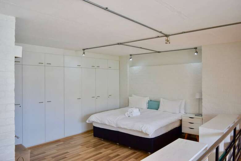 New York Style Loft Apartment With Safe Parking And Pool