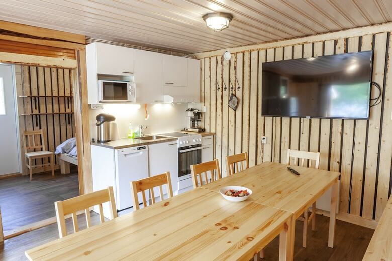 Peace And Privacy Travel - Aulanko Lake Hide-out