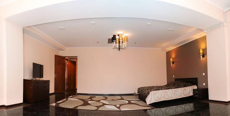 Mark Plaza Hotel