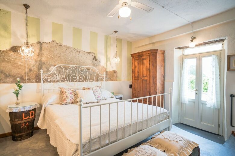 Podere Rosso Baccar� - Bed & Breakfast