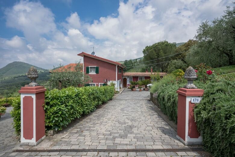 Podere Rosso Baccar� - Bed & Breakfast