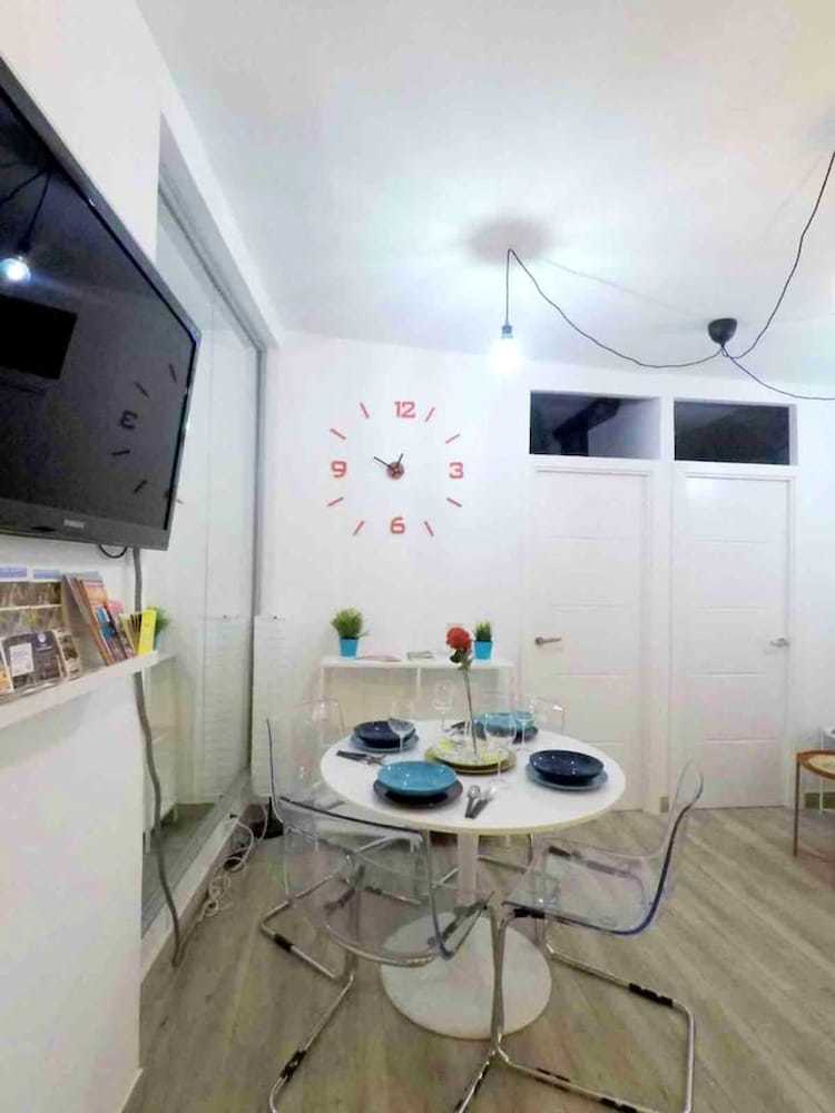 Apartment With 2 Bedrooms In Madrid, With Wifi