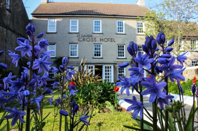 St David's Cross Hotel