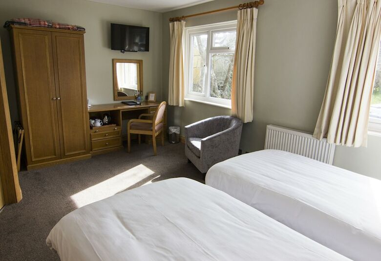 St David's Cross Hotel
