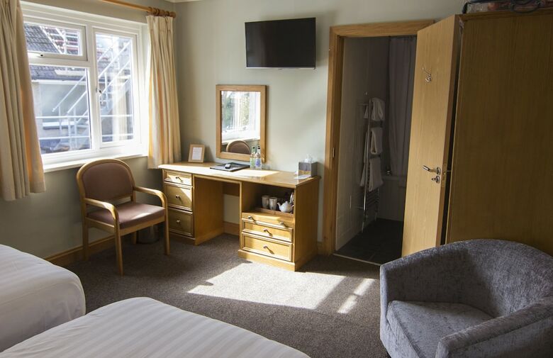 St David's Cross Hotel