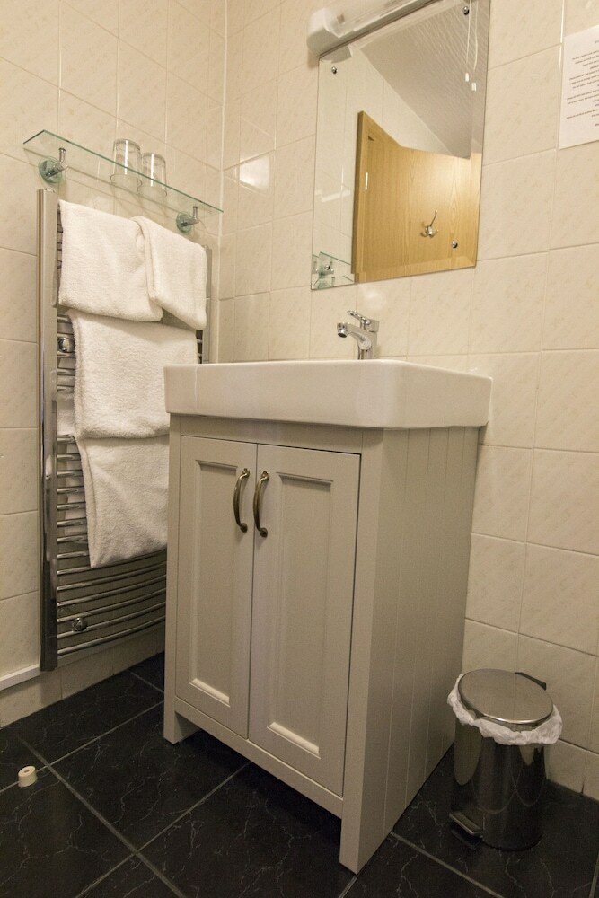 St David's Cross Hotel